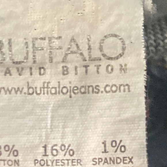 3 for $15 | Buffalo David Bitton Acid Wash Style jeans - Picture 7 of 13